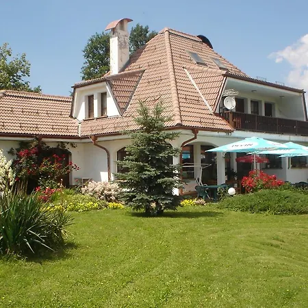 罗登克莱旅馆 4*