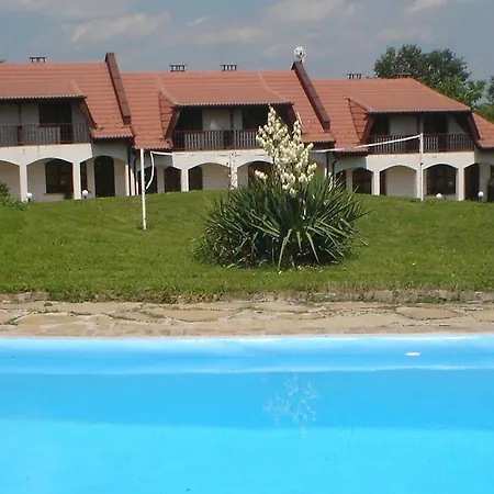 Pensión Complex Roden Kray
