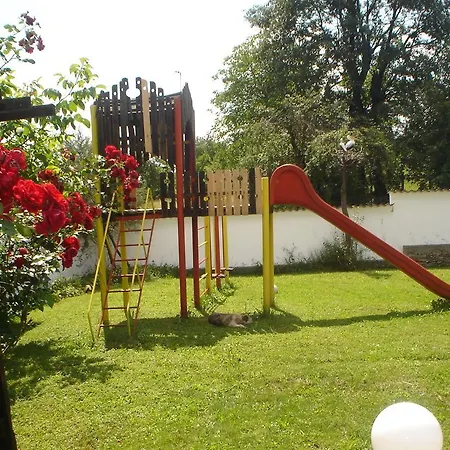 罗登克莱旅馆 4* Vlaychovtsi