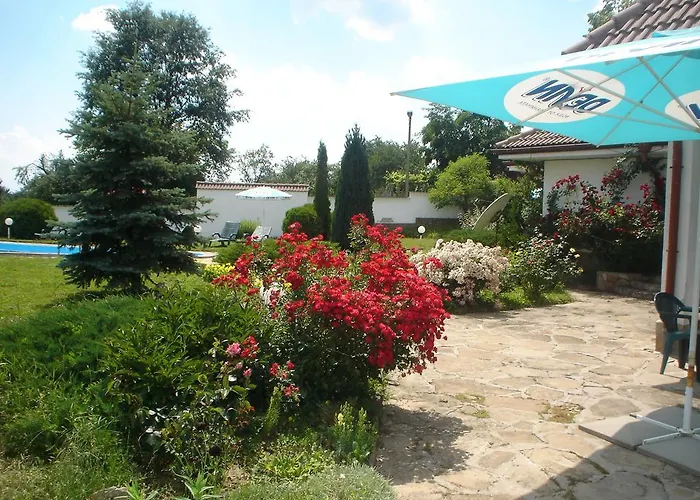 комплекс роден край Къща за гости